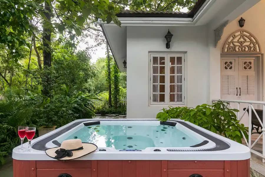 Cosy Cottage - The Inner Temple w/ Jacuzzi