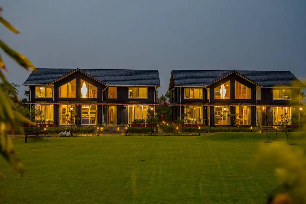 Esh Cottages Resort Birch