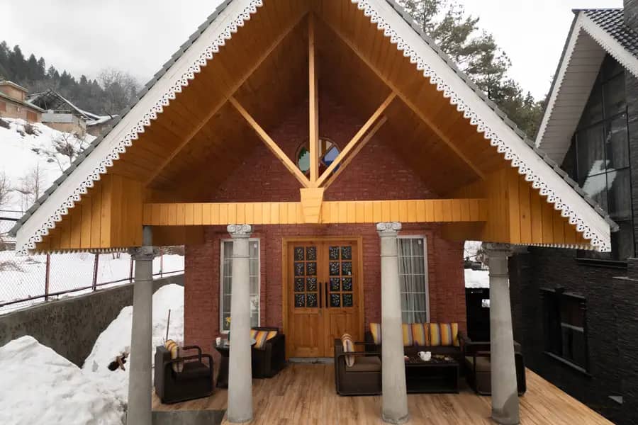 Frozen Fall @ Dewdrop Cottages