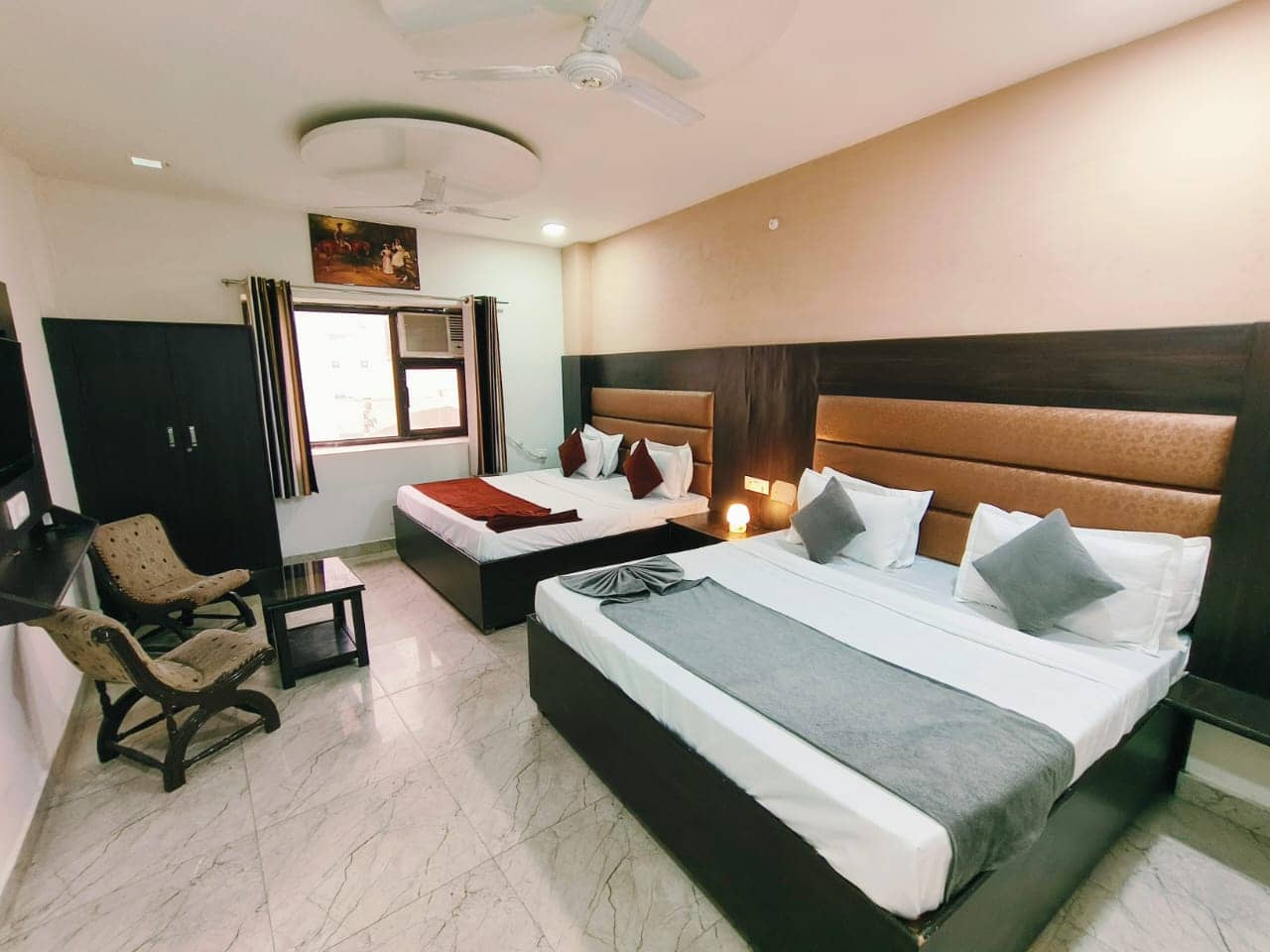 Hotel Crystal