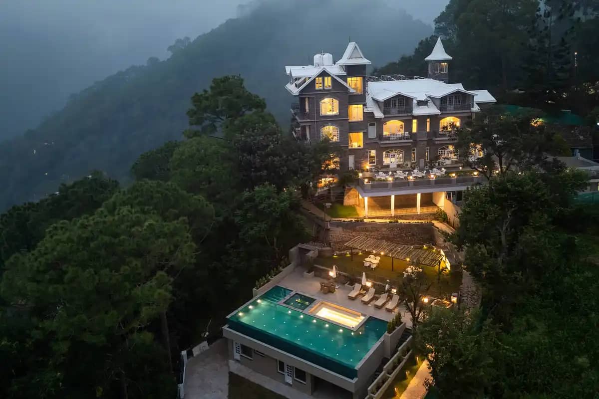 Hues @ The Mansion W/Outdoor Infinity Pool & Jacuzzi