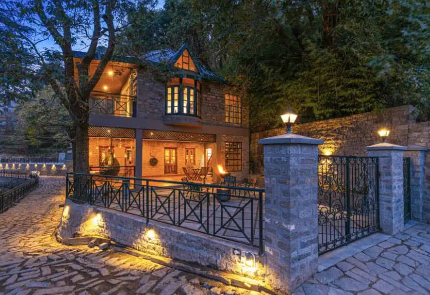 Paris Villa W/ Outdoor Heated Pool