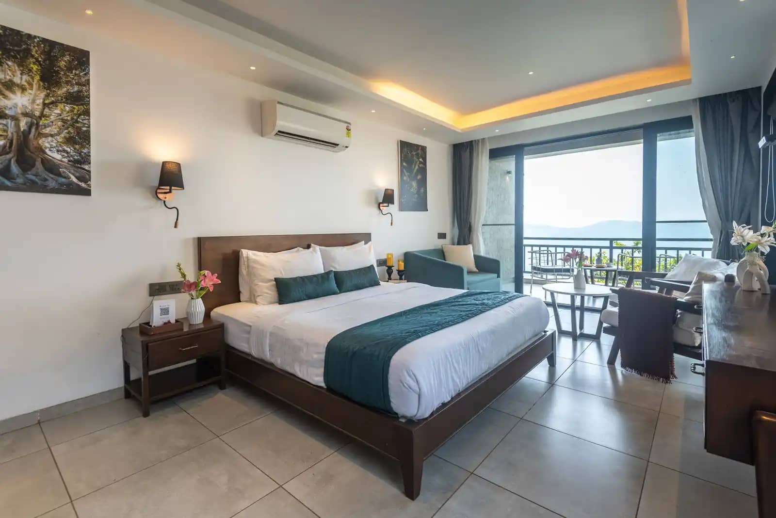 Royal Suite w/ Private Pool @ Vee Resort