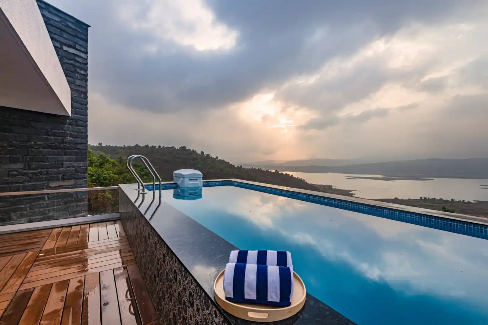 SaffronStays Kaia Waters