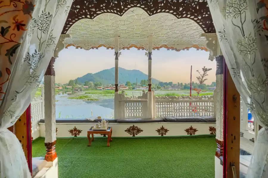 SaffronStays Kingori Houseboat