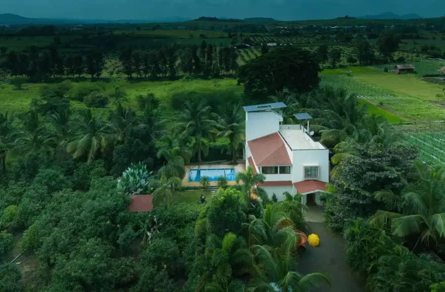 SaffronStays Mango Vino