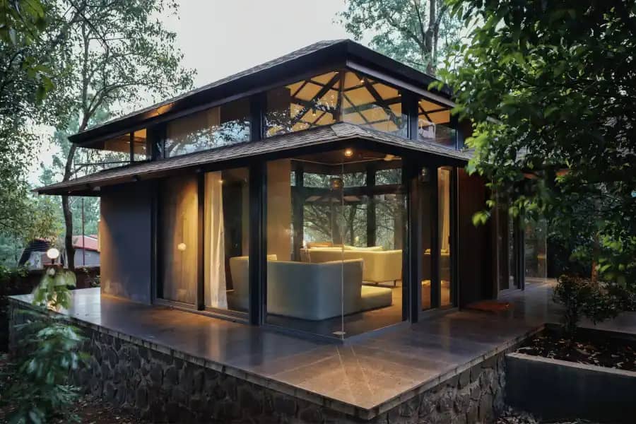 SaffronStays The Glasshouse