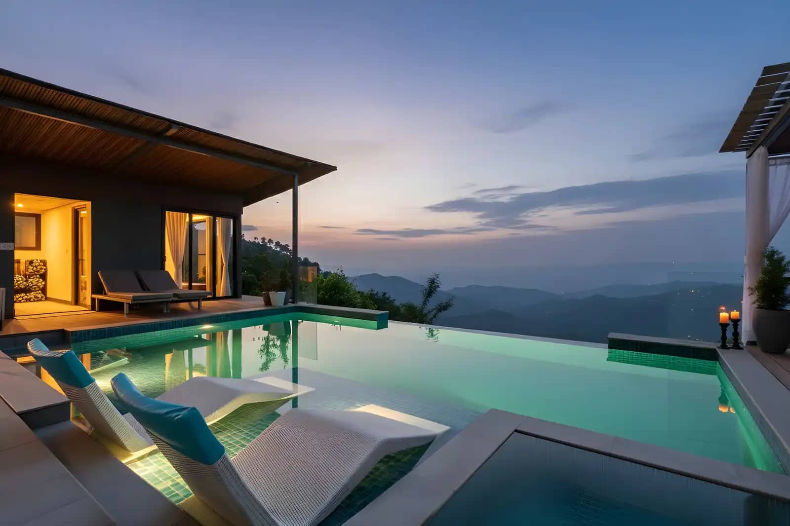 Savara w/ Heated Infinity Pool and Jacuzzi