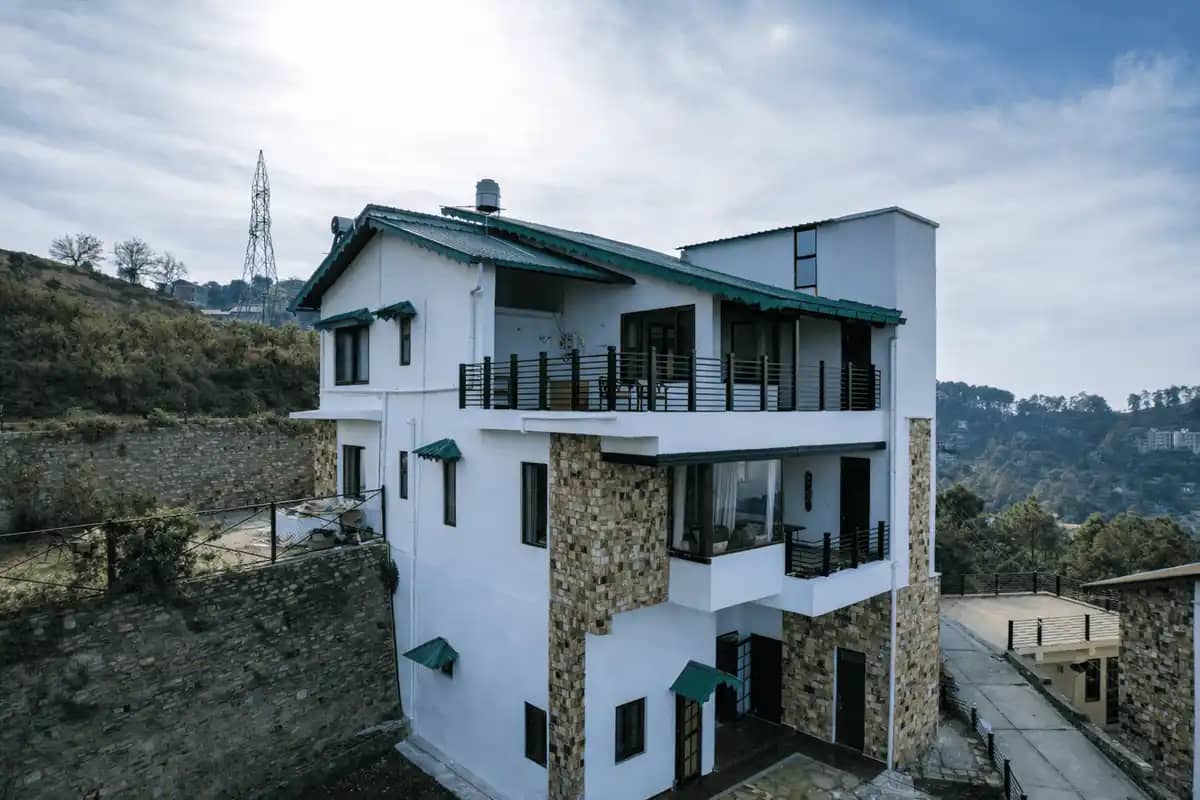 SnowPeak Villa