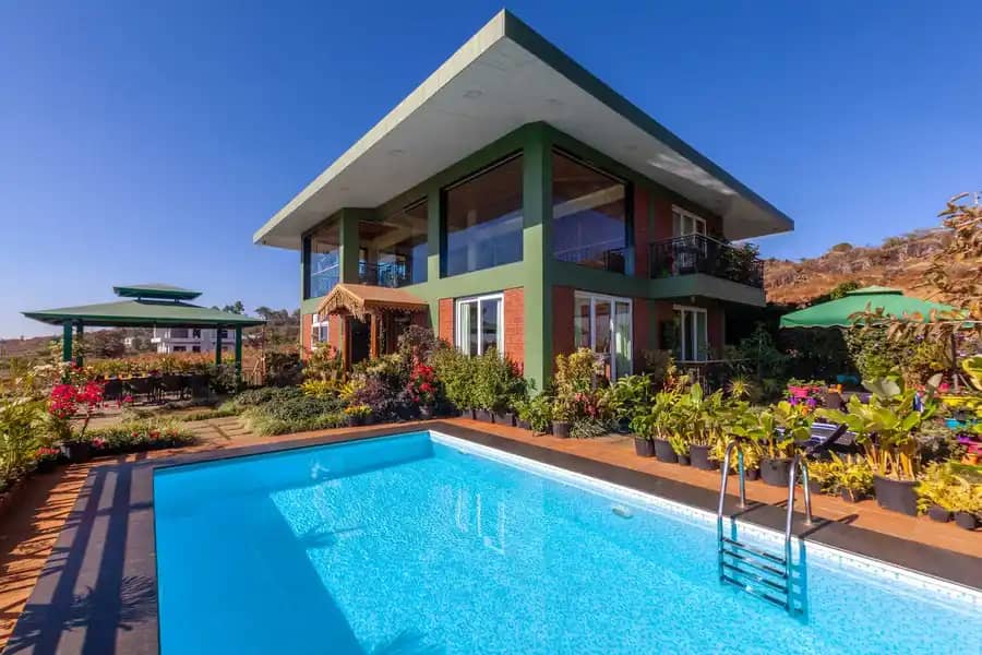 Status Villa with Heated Pool