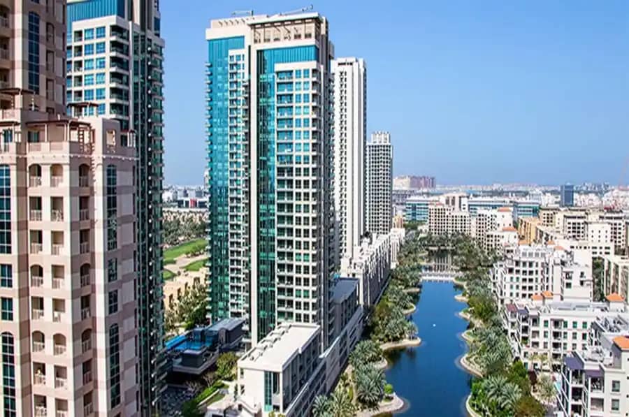 Stylish 1BR Retreat with Pool & Stunning City View