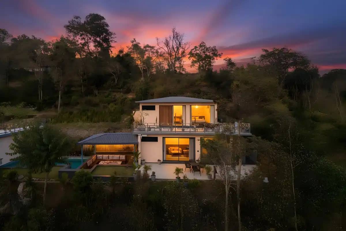 The Edge Luxe W/Private Pool & Comp Breakfast