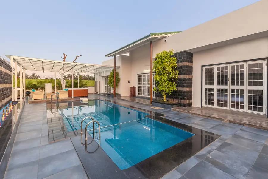 Villa Cobblestone
