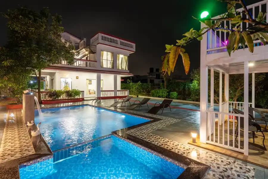 Villa Monarch