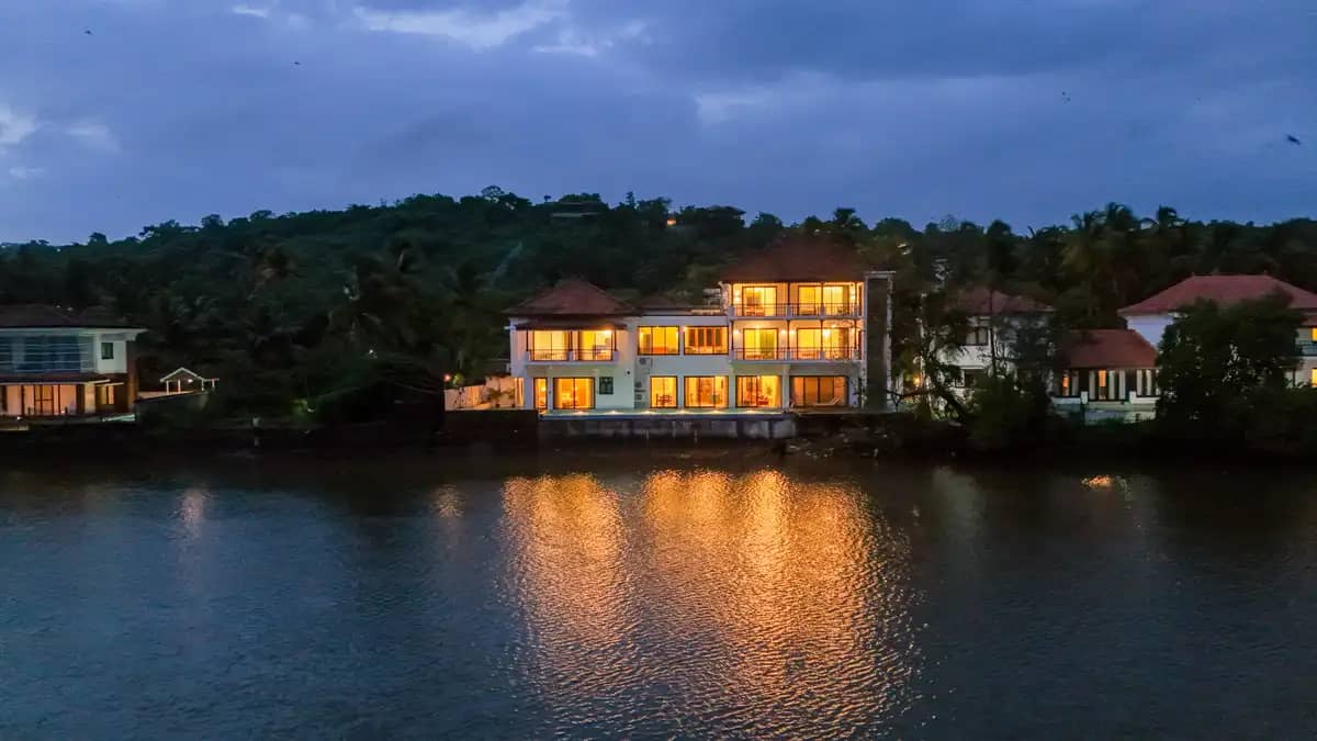 Villa Riviere